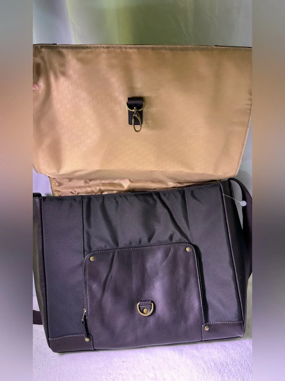 Men's Leather Messenger Bag - Black